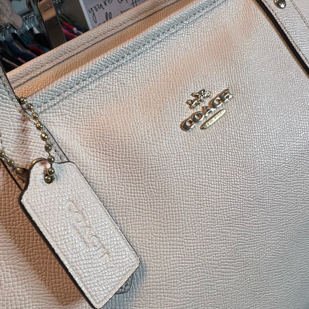 Coach Cream Leather Tote Bag - Picture 2 of 9